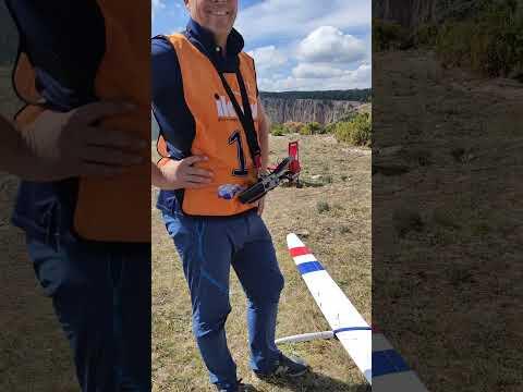 Preview image for the video "Busa 2023 09 vid20230901140535".